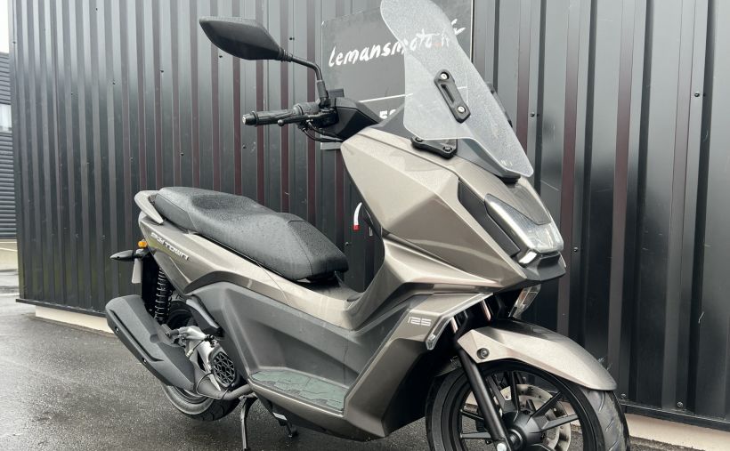 KYMCO SKYTOWN 1