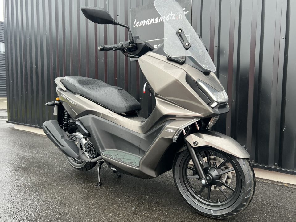 KYMCO SKYTOWN 5