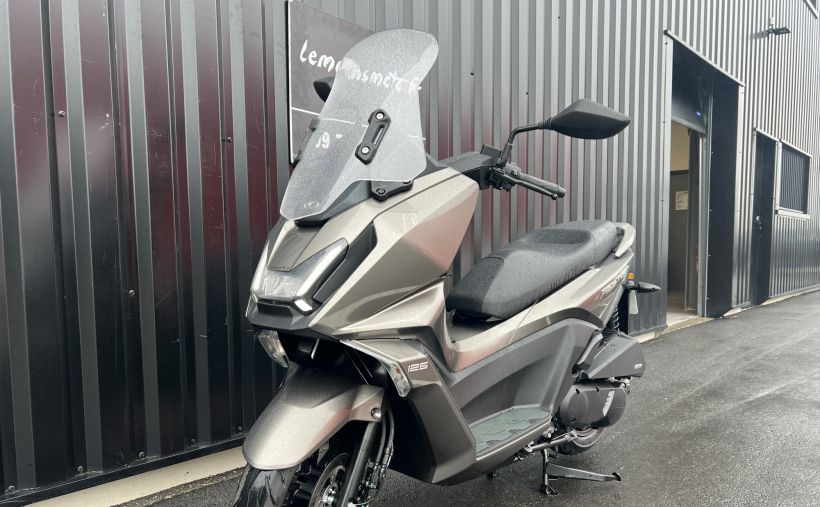 KYMCO SKYTOWN 5