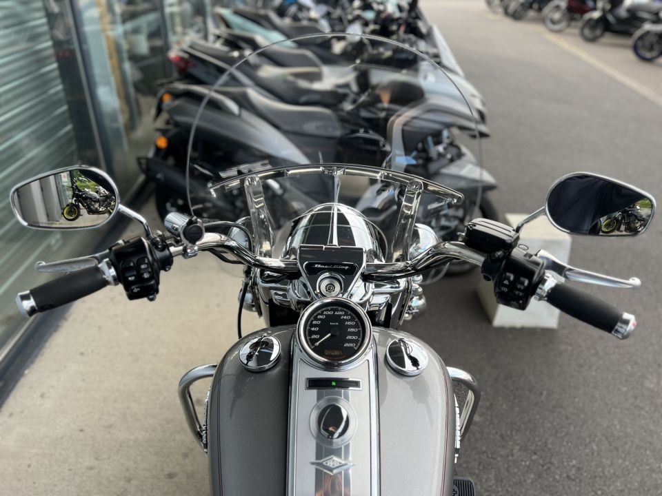 HARLEY-DAVIDSON TOURING ROAD KING 1690 6