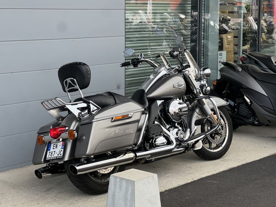 HARLEY-DAVIDSON TOURING ROAD KING 1690 2