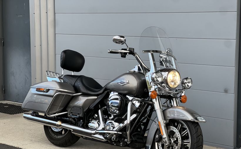 HARLEY-DAVIDSON TOURING ROAD KING 1690 1