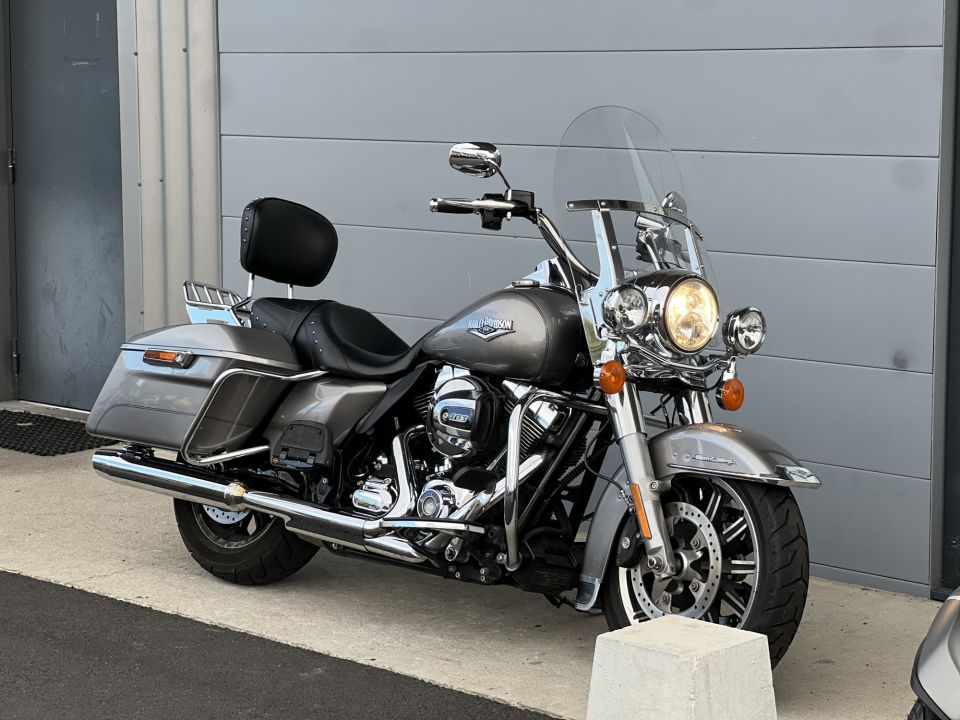 HARLEY-DAVIDSON TOURING ROAD KING 1690 1