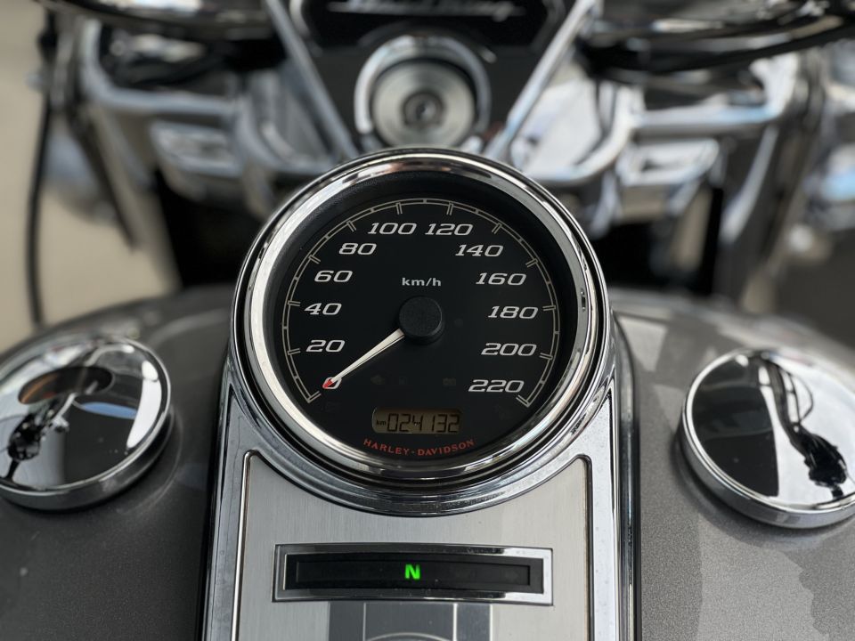 HARLEY-DAVIDSON TOURING ROAD KING 1690 7