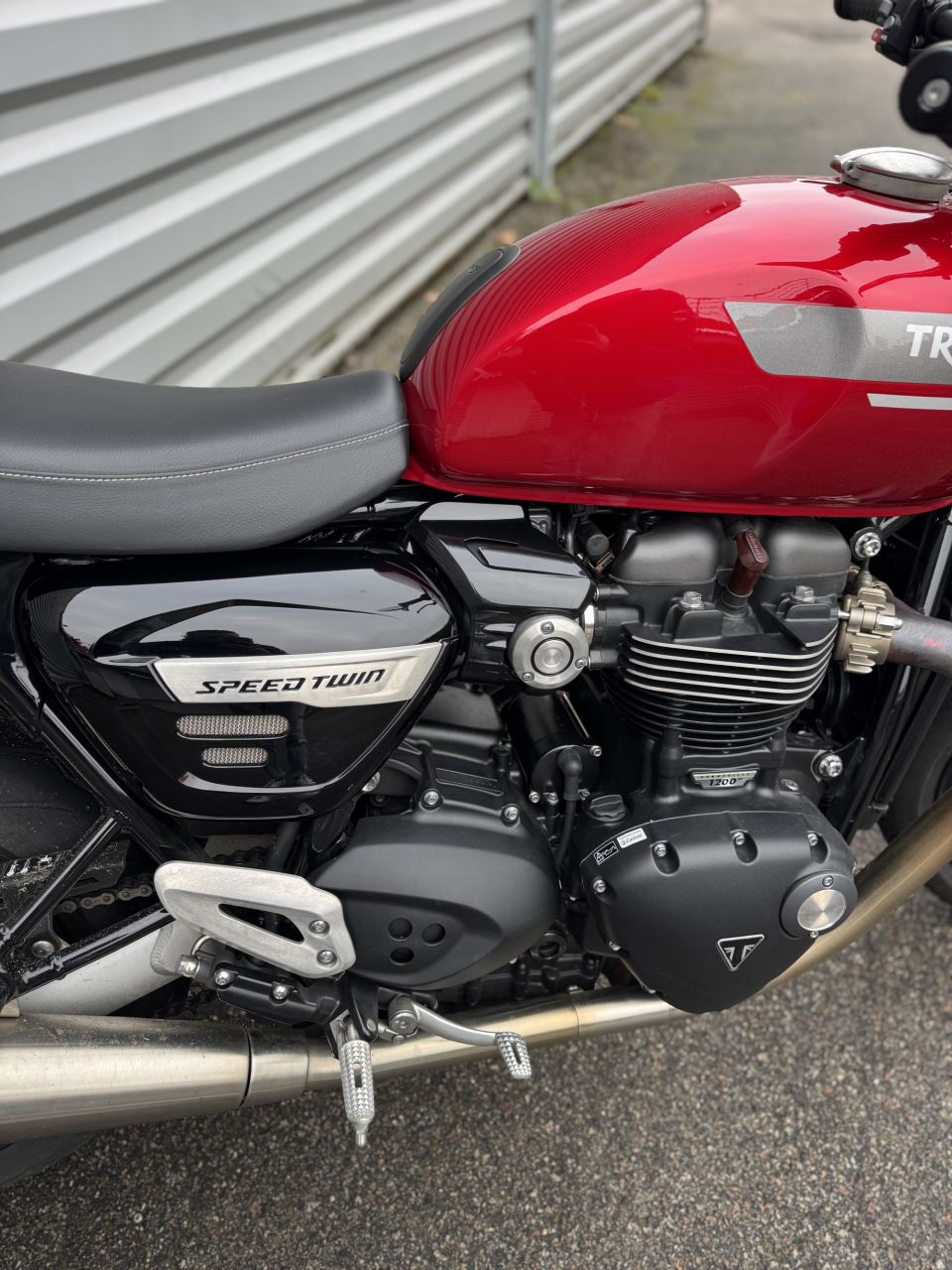 TRIUMPH SPEED TWIN 1200 12