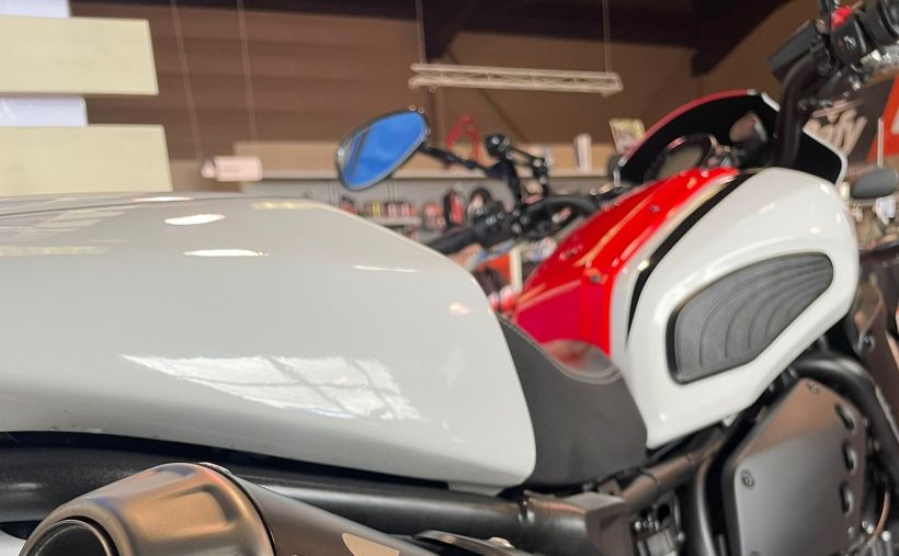 YAMAHA XSR 700 1