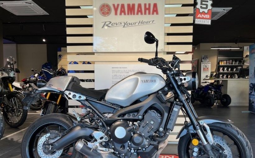 YAMAHA XSR 900 0
