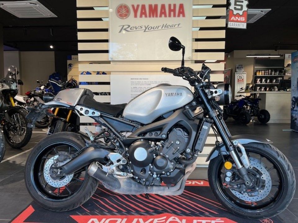 YAMAHA XSR 900 0