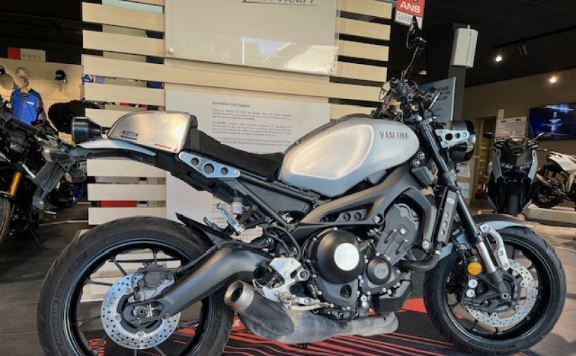 YAMAHA XSR 900 3