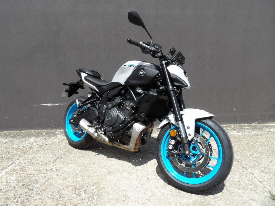 YAMAHA MT-07 Y-AMT 2