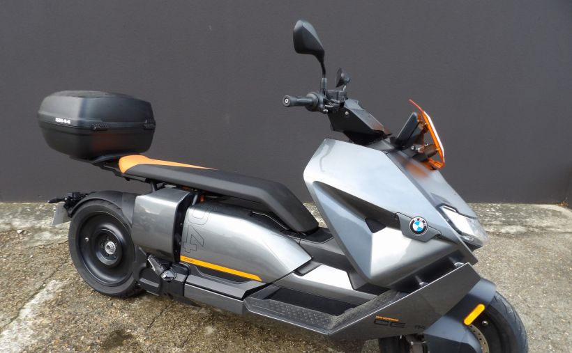BMW CE 04 0