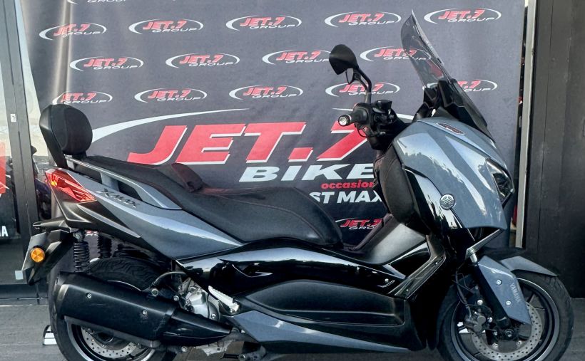 YAMAHA XMAX 300 Tech Max 0