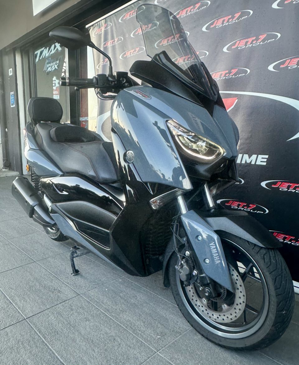 YAMAHA XMAX 300 Tech Max 2