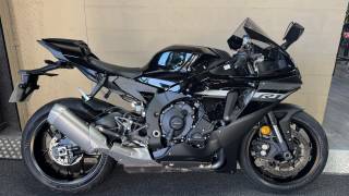 YAMAHA YZF 1000 R1 - 2024