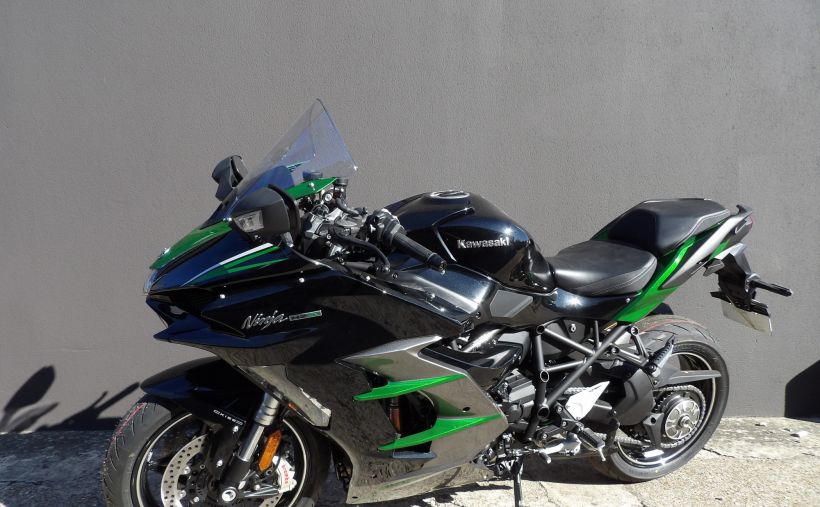 KAWASAKI Ninja H2 SX SE 6