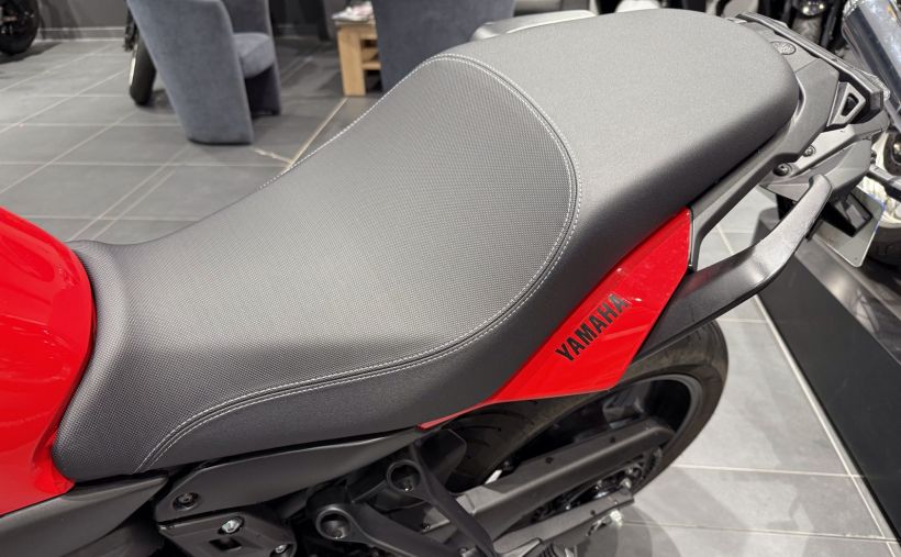 YAMAHA TRACER 7 3
