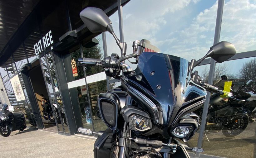 YAMAHA MT-10 2