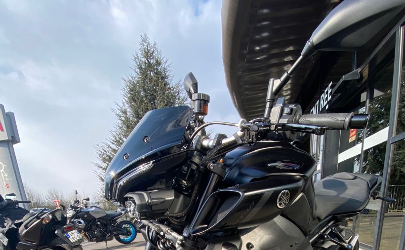 YAMAHA MT-10 1