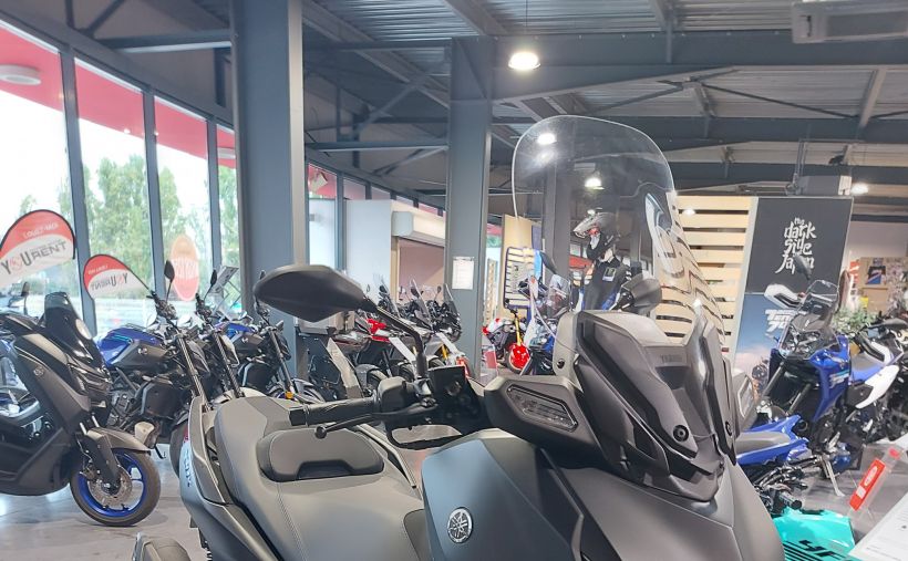 YAMAHA XMAX 125 1