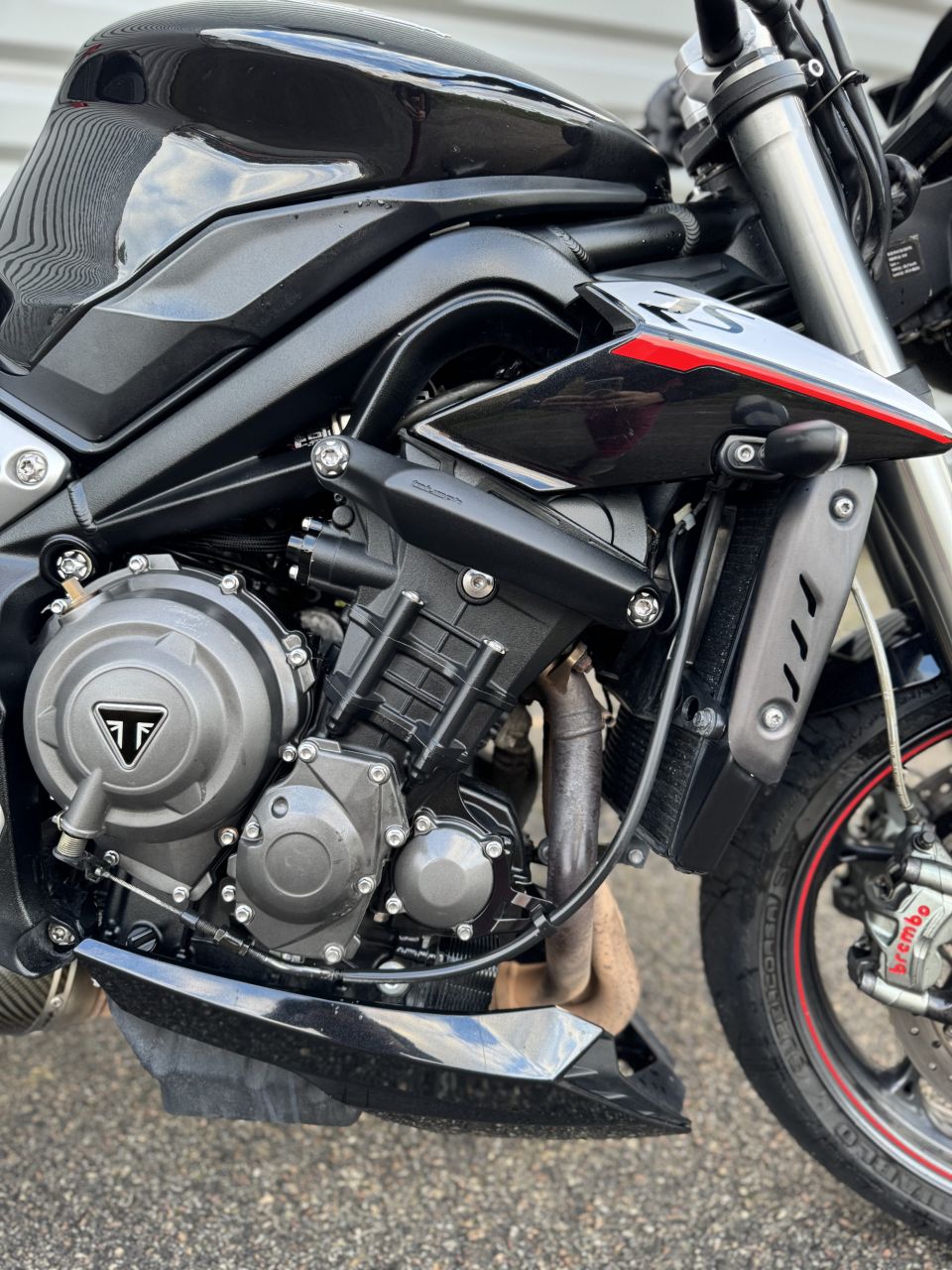 TRIUMPH STREET TRIPLE 765 RS 4