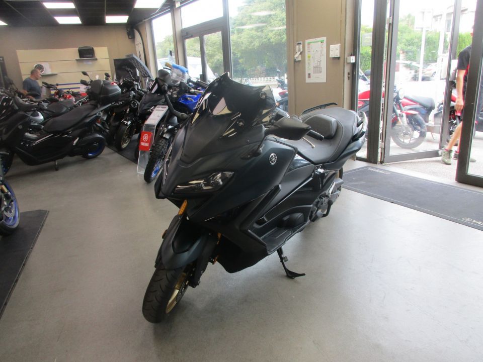 YAMAHA XP T-MAX 560 TECH MAX 1