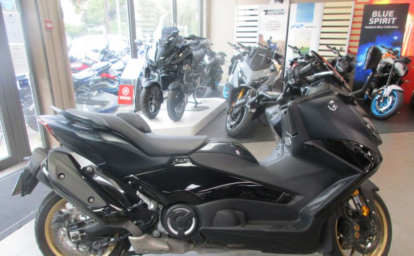 YAMAHA XP T-MAX 560 TECH MAX 2