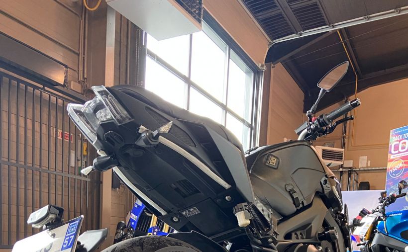 YAMAHA MT-09 10