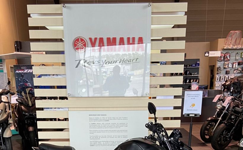 YAMAHA MT-09 11