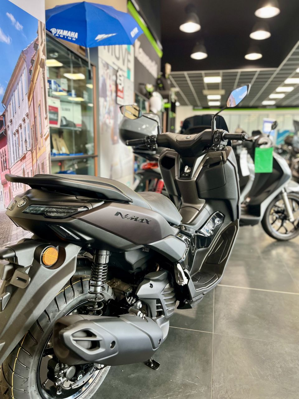 YAMAHA NMAX 125 TECH MAX 10