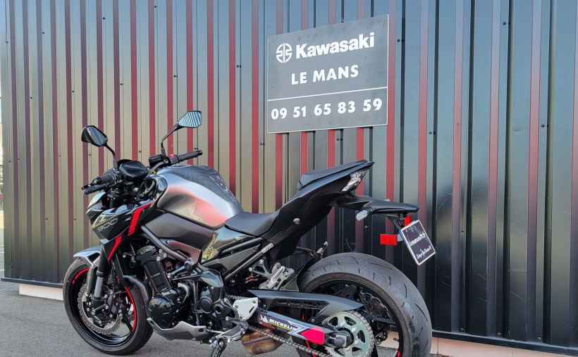 KAWASAKI Z 900 15