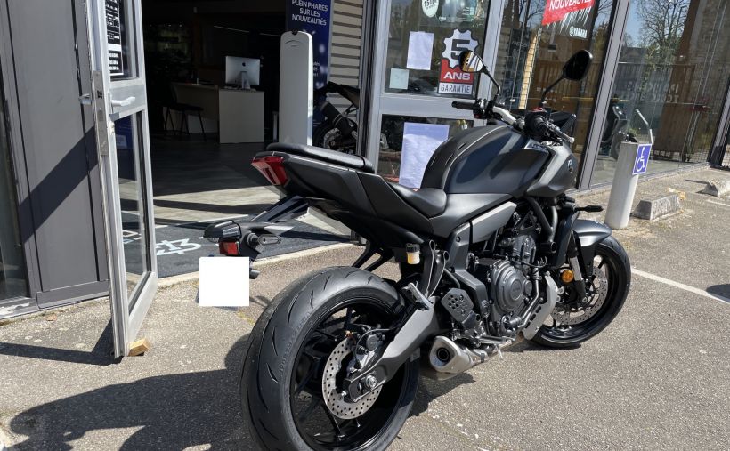 YAMAHA MT-07 2