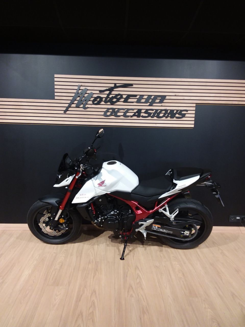 HONDA CB 750 HORNET 1