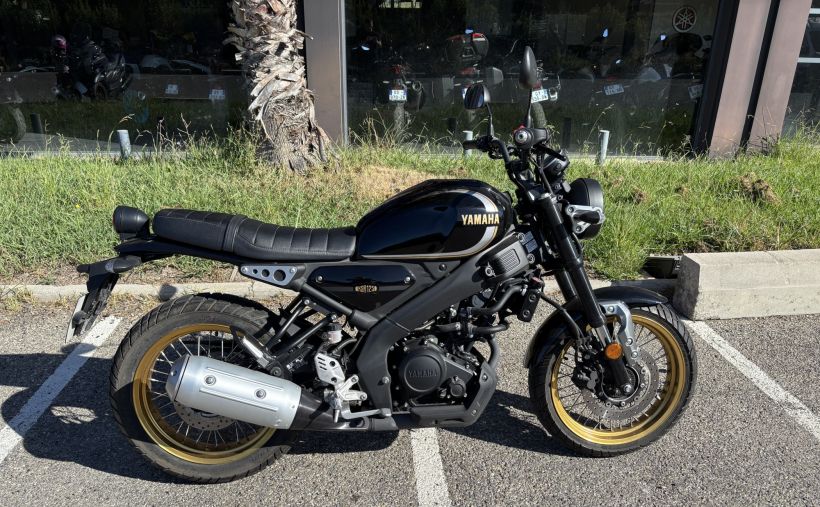 YAMAHA XSR 125 Legacy 0