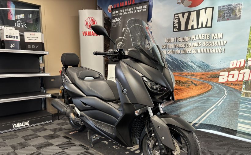 YAMAHA XMAX 125 1