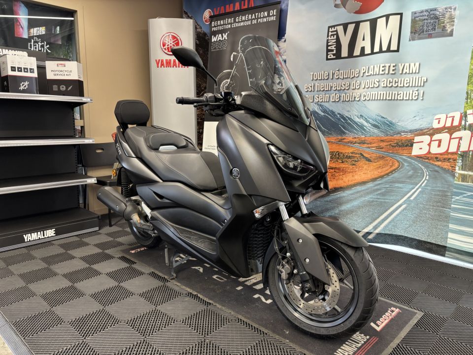 YAMAHA XMAX 125 1