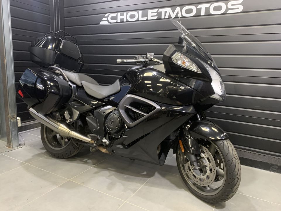 TRIUMPH TROPHY 1200 SE 8