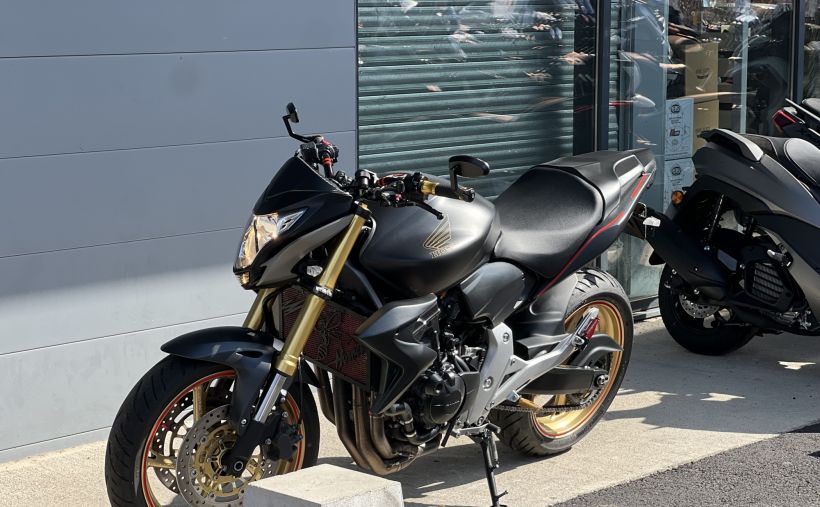 HONDA CB 600 F HORNET 4