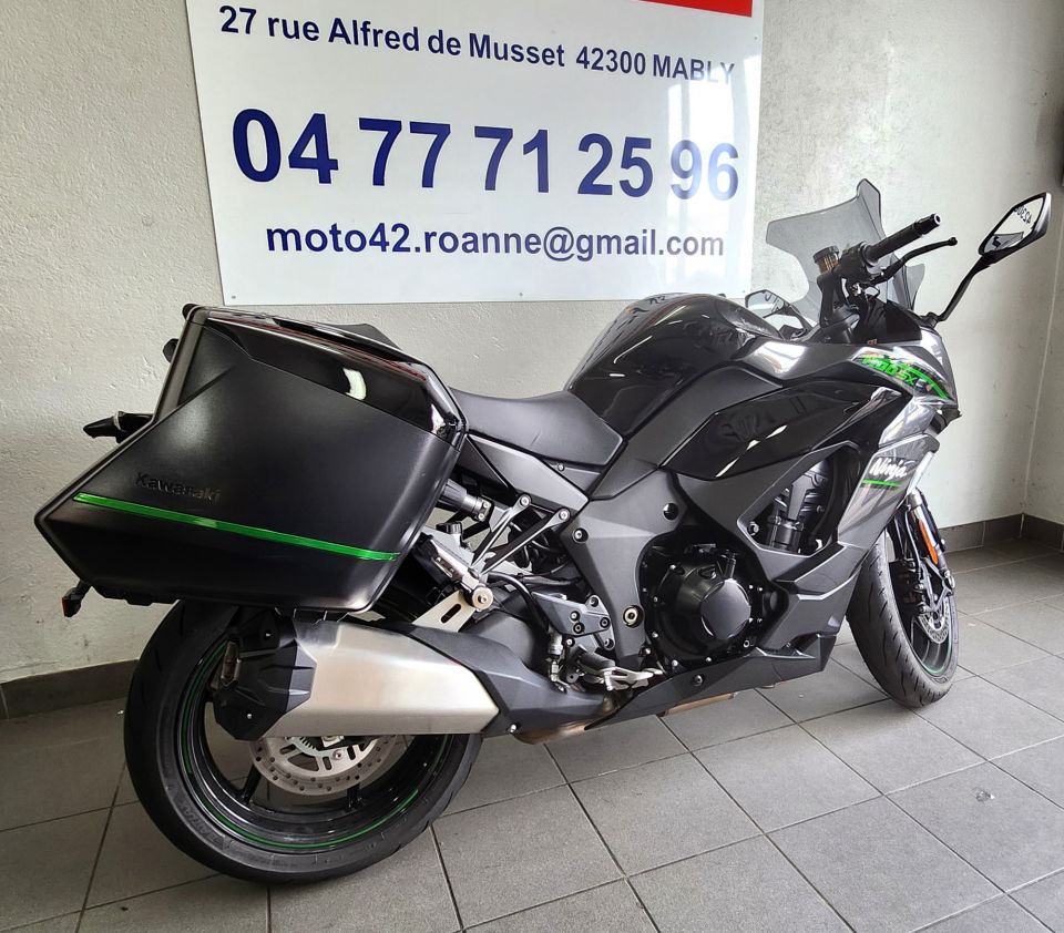 KAWASAKI NINJA 1000 SX TOURER 9