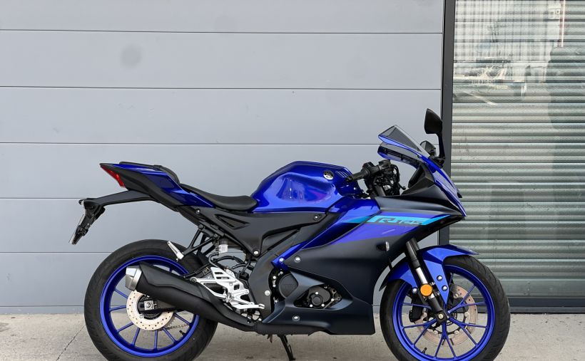 YAMAHA YZF 125 R ABS 0
