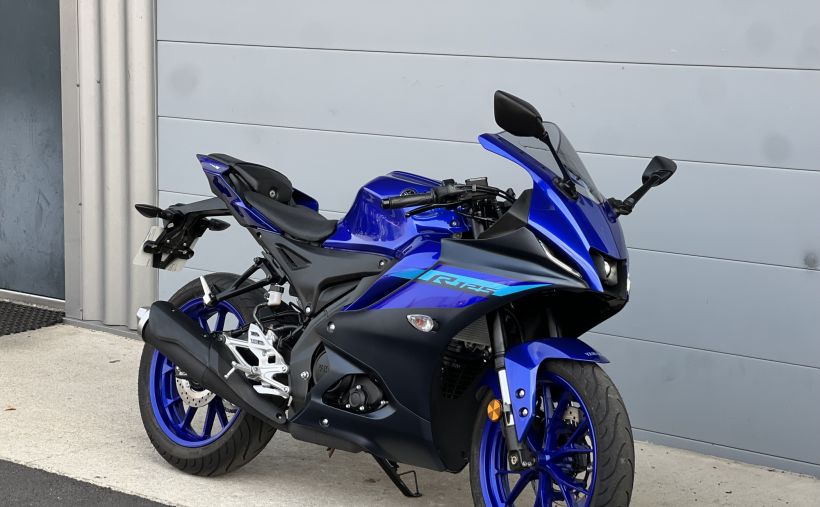 YAMAHA YZF 125 R ABS 1