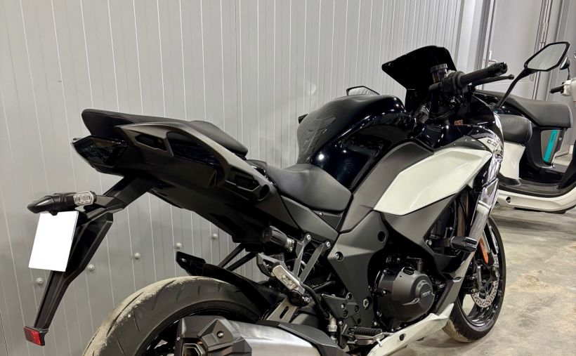 KAWASAKI NINJA 1000 SX 2