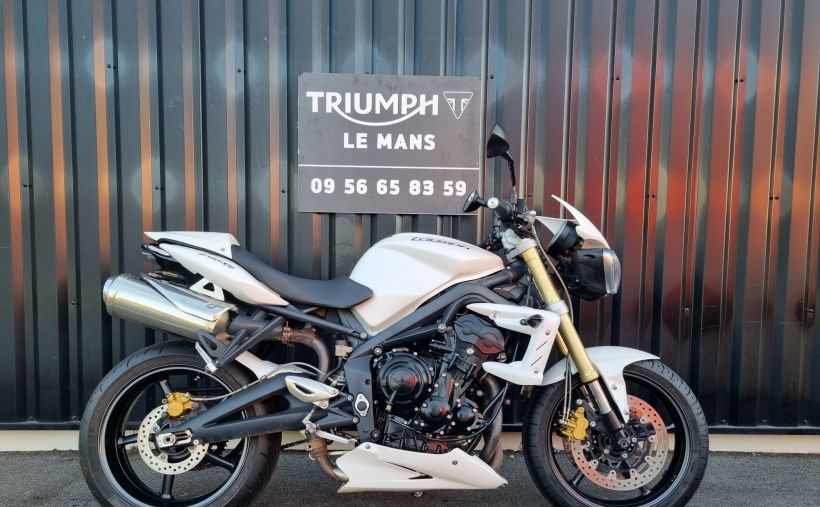 TRIUMPH STREET TRIPLE 675 0