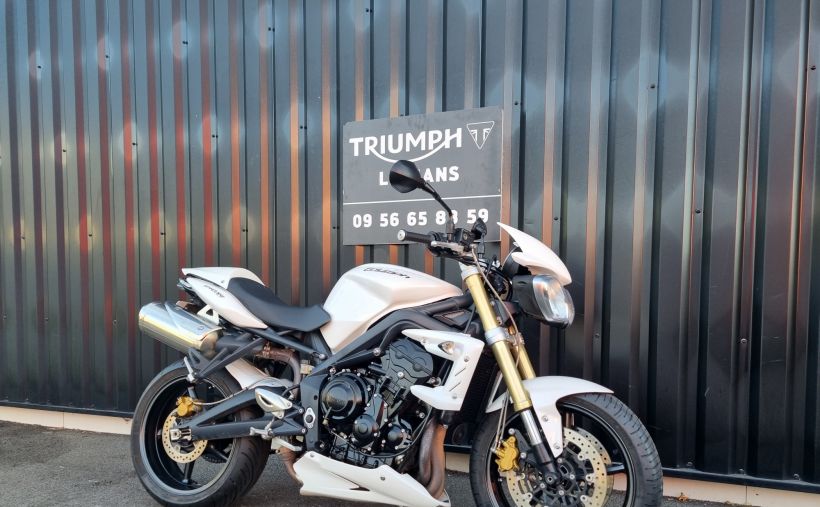 TRIUMPH STREET TRIPLE 675 5