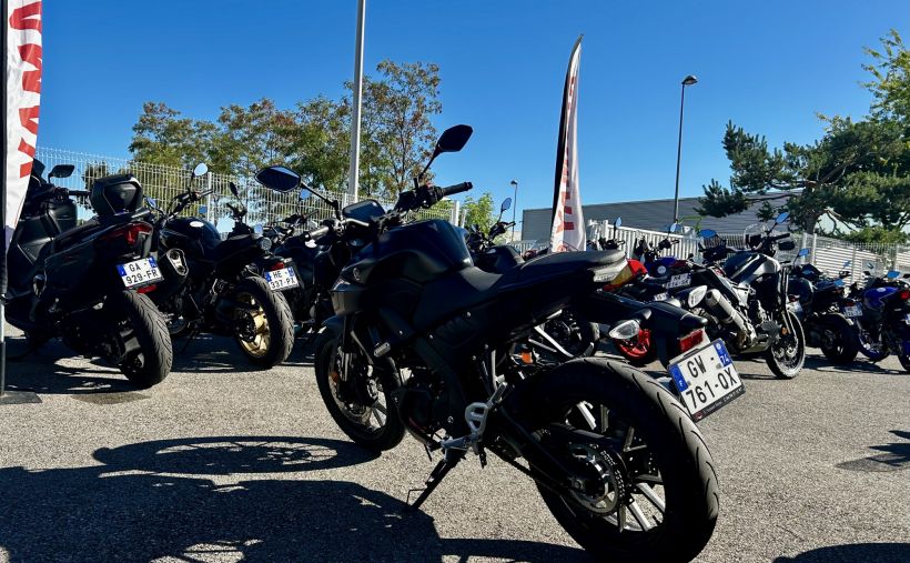 YAMAHA MT-125 2