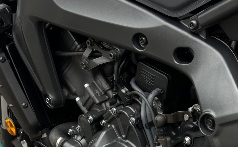 YAMAHA MT-09 7