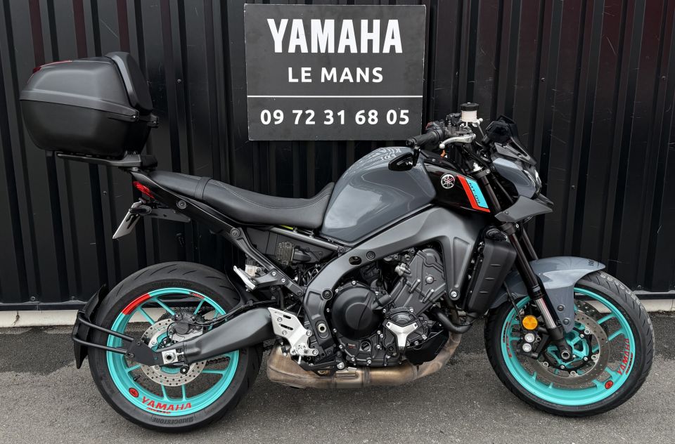 YAMAHA MT-09 5