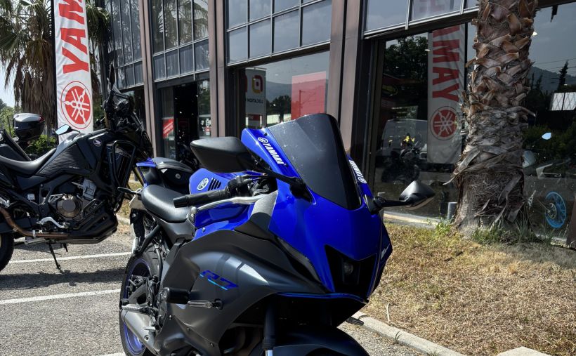 YAMAHA YZF-R7 1