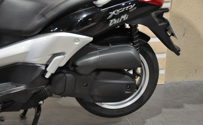 YAMAHA X-CITY 125 8