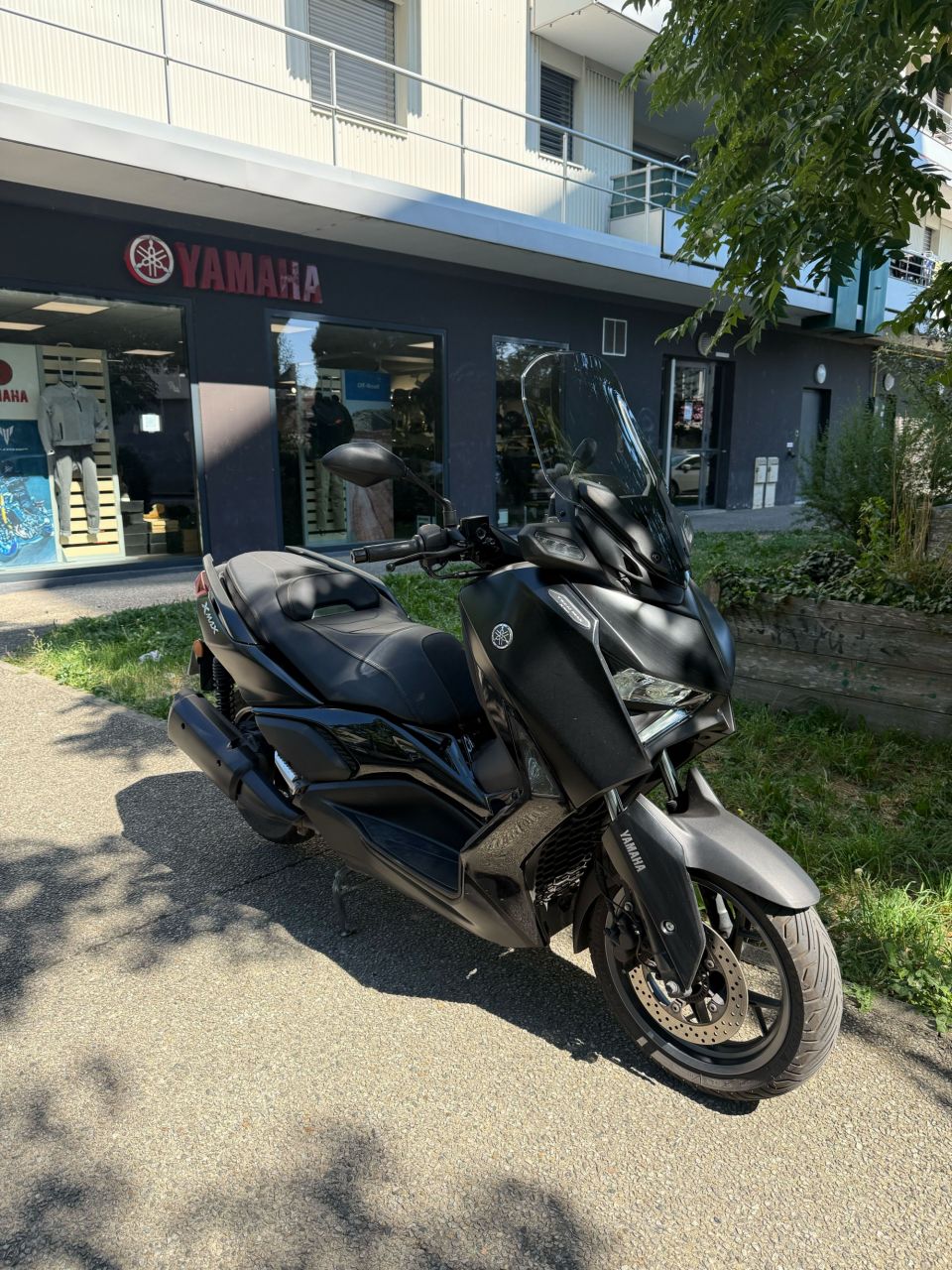 YAMAHA XMAX 300 Tech Max 0