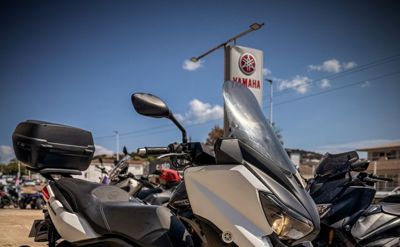 YAMAHA XMAX 125 1